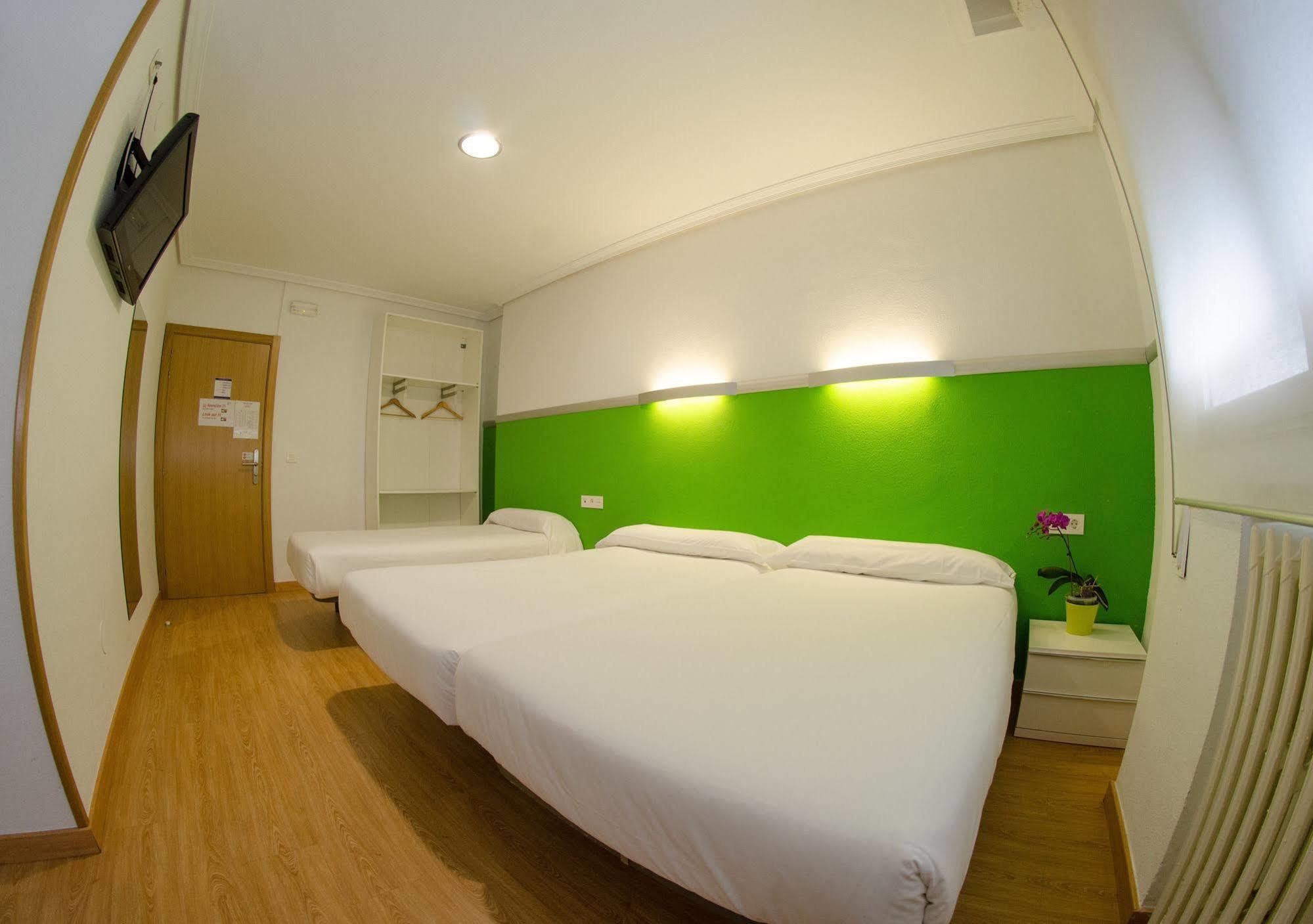 Hotel Centro Vitoria Autocheckin ภายนอก รูปภาพ